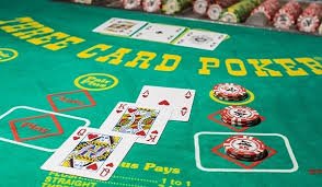 Aksi taruhan pertandingan sepak bola lokal di Indonesia
